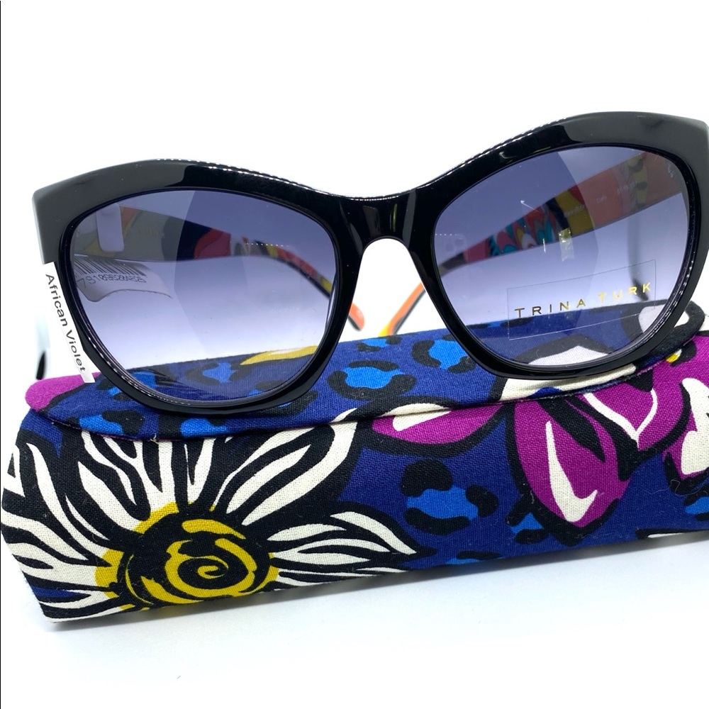 Trina Turk Corfu Sunglasses New with Case